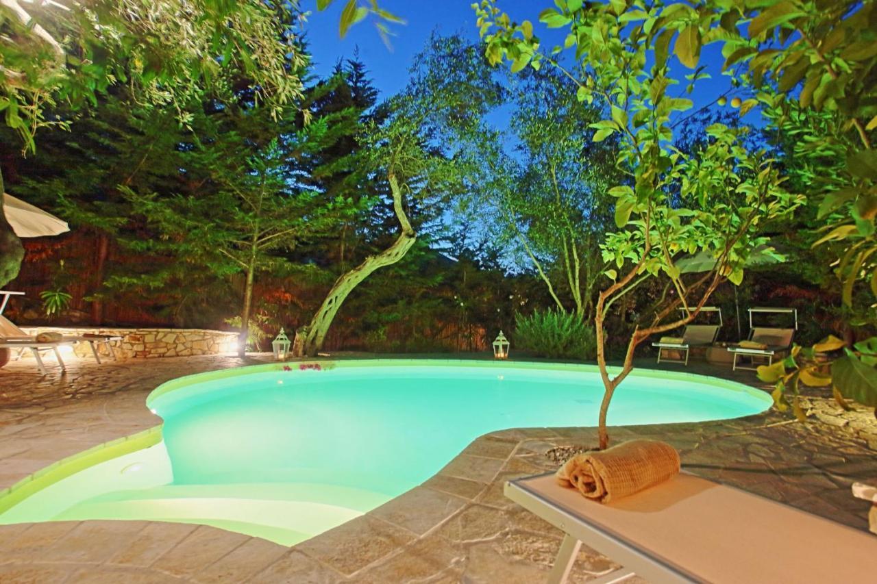 Lili Luxury Cottage Gaios Esterno foto