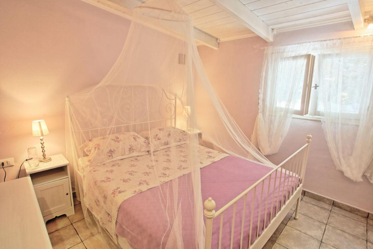 Lili Luxury Cottage Gaios Esterno foto